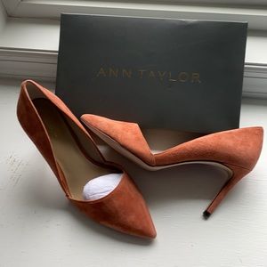 Ann Taylor Azra Suede Pump-Missy size 8.5 Southwest Clay. Brand New. Never Worn